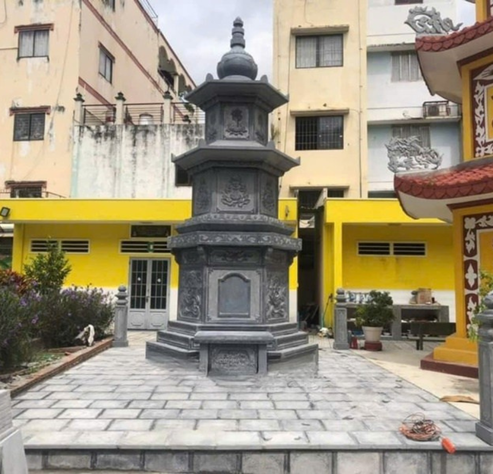 Mẫu tháp đá TpHCM-5